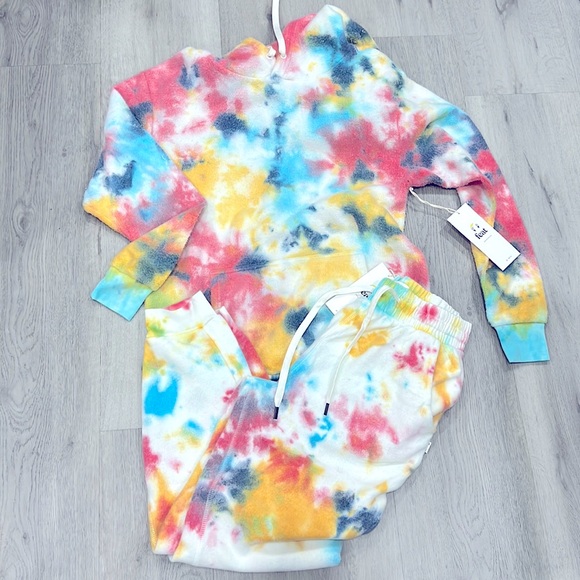 Feat set blanket blend tie dye hoodie and jogger - Picture 2 of 6